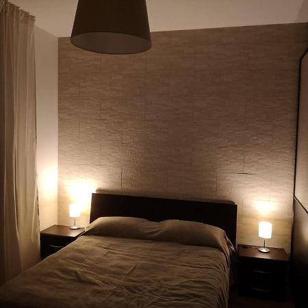 Queen East Verona Apartments Ngoại thất bức ảnh