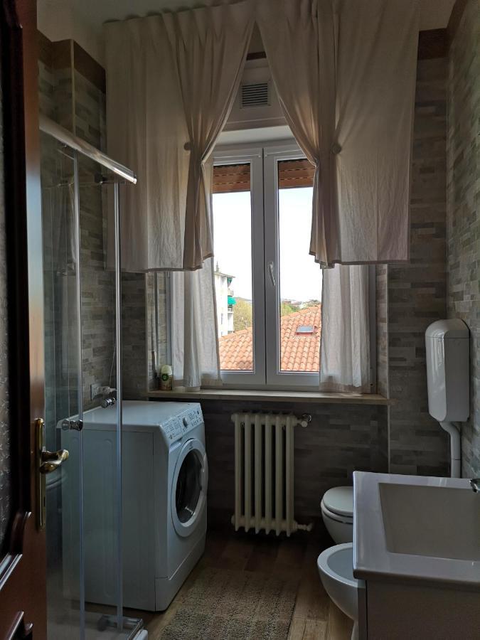 Queen East Verona Apartments Ngoại thất bức ảnh