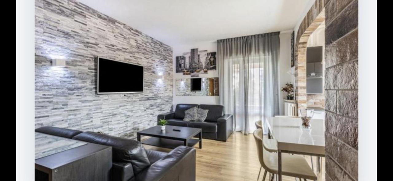 Queen East Verona Apartments Ngoại thất bức ảnh