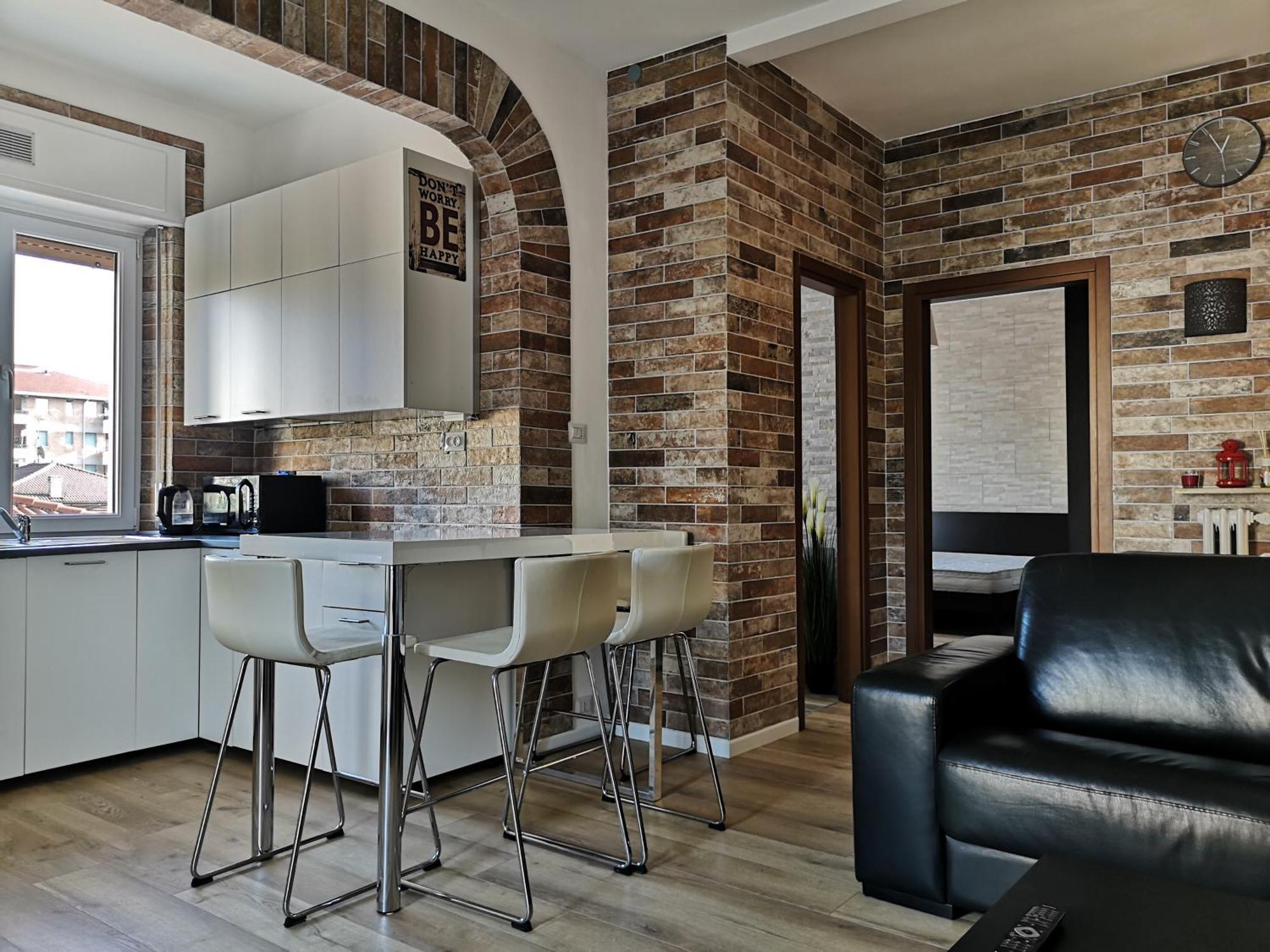 Queen East Verona Apartments Ngoại thất bức ảnh